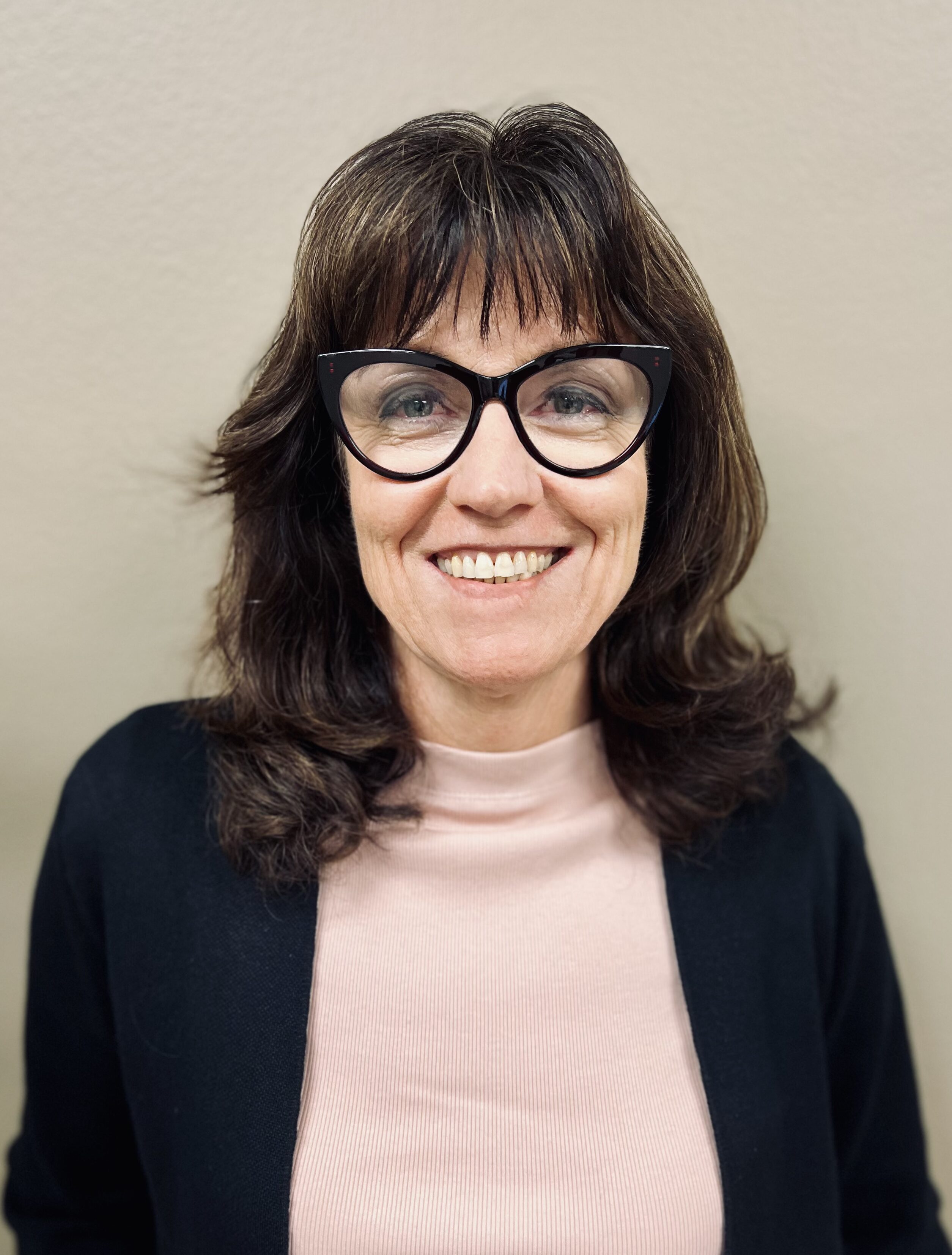 Headshot of Darbi Thomas 